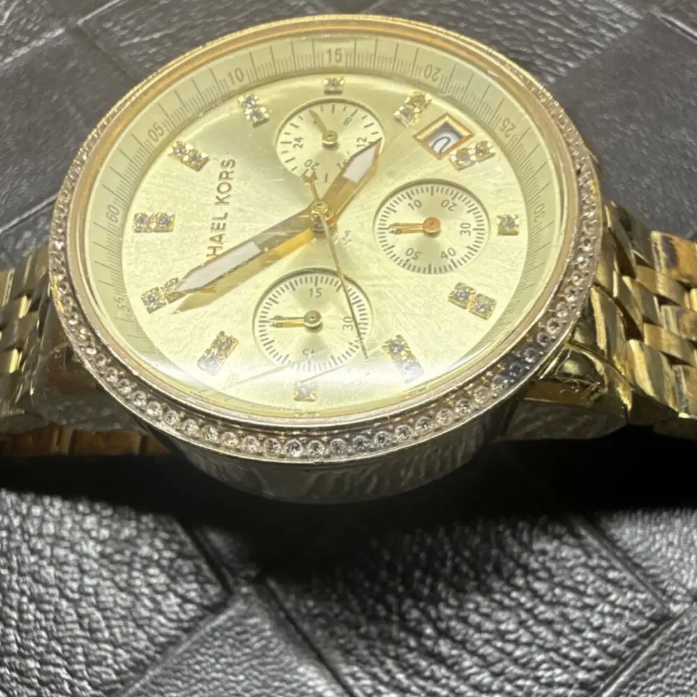 Michael Kors Women's Wristwatch MK-5698 37mm Case 5.5-5.75 Max Wrist Size Gold
